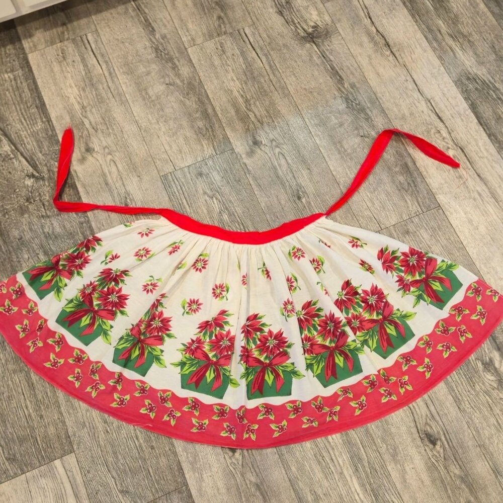 Vintage Christmas Apron Poinsettia Floral Print red Waist Ties Holiday Hostess - Picture 2 of 10